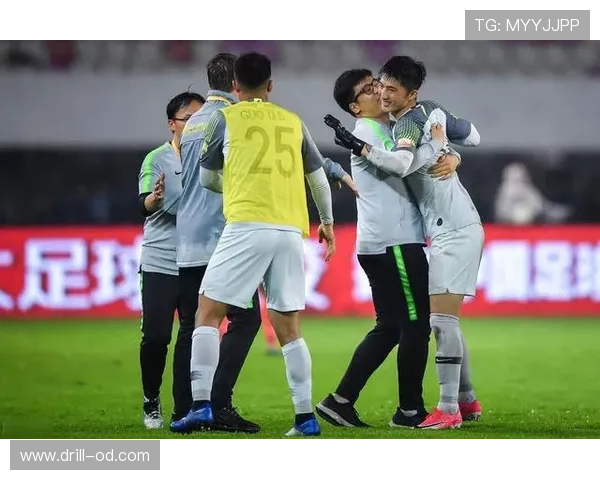 拜仁慕尼黑多线作战压力加剧，轮换体系有效性面临考验