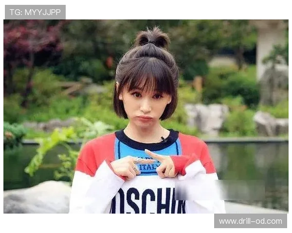邢傲伟头顶奶茶扎丸子,赛场上却像换了个人?这反差我服! 邢傲伟头顶奶茶扎丸子,赛场上却像换了个人?这反差我服!